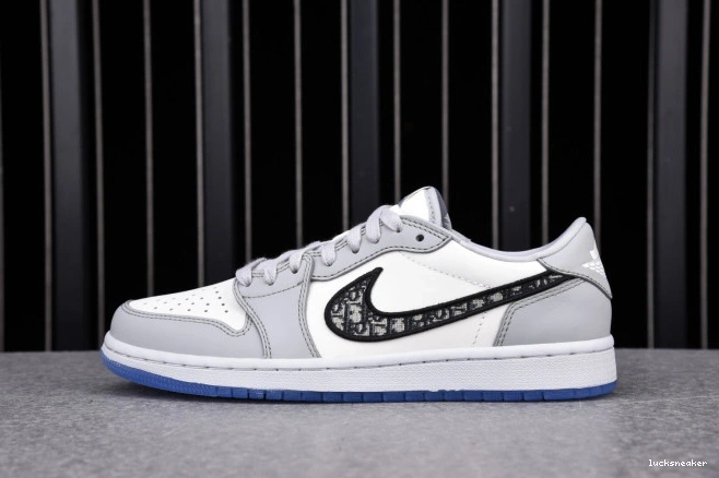 Rep LUCY JORDAN DR X CN8607-002 LOW box) 1 (DR OG shoe 0814